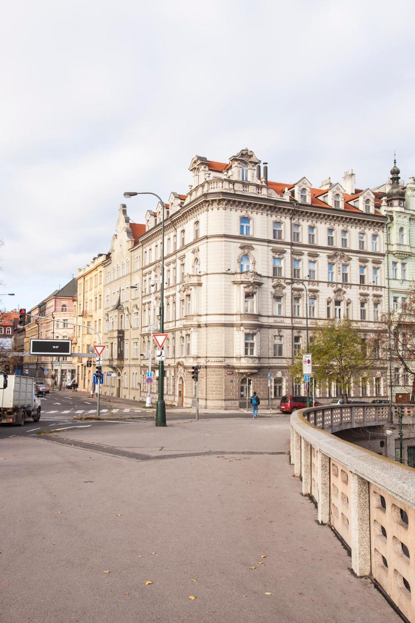 Vltava Apartments Praha Bagian luar foto